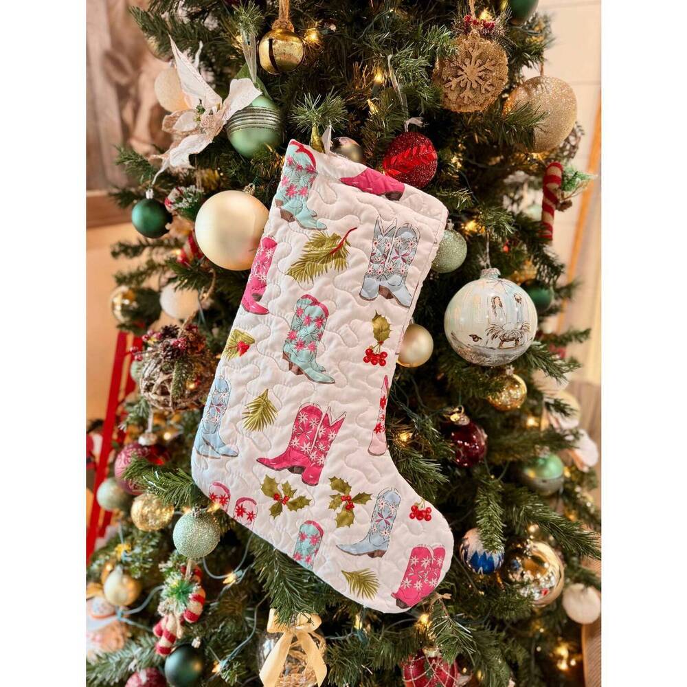 NEW IDA MAE HOME daisy boots holly pastel quilted stocking in white